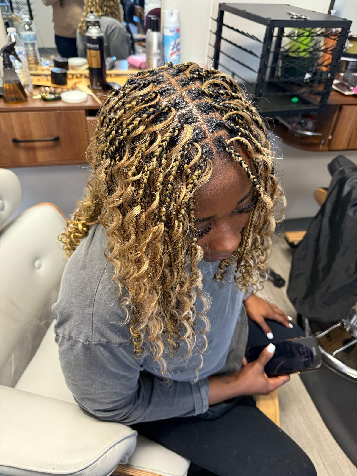 Boho Knotless Braids (BoB)