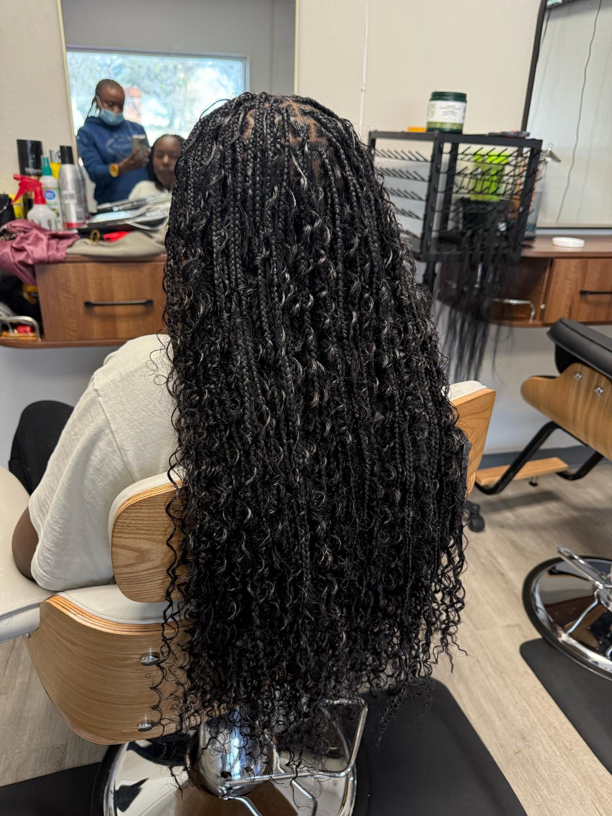 Boho Knotless Braids (BoB)